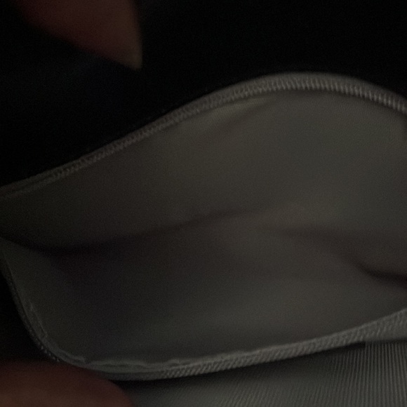 Beijo Red Clutch Shoulder Bag - Picture 6 of 7